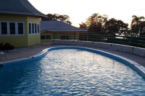 2 BDR Apt #1 at Ramparts Near Sangster Airport